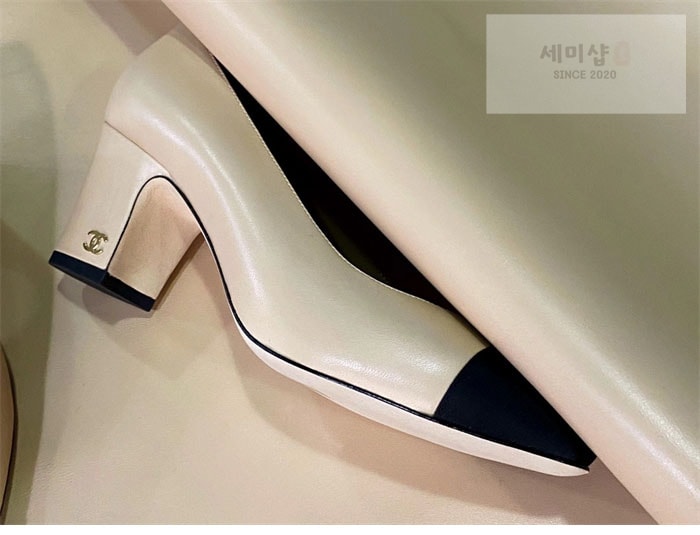 C H A N E L 샤넬 cc로고 통굽 펌프스 신발 11번 이미지