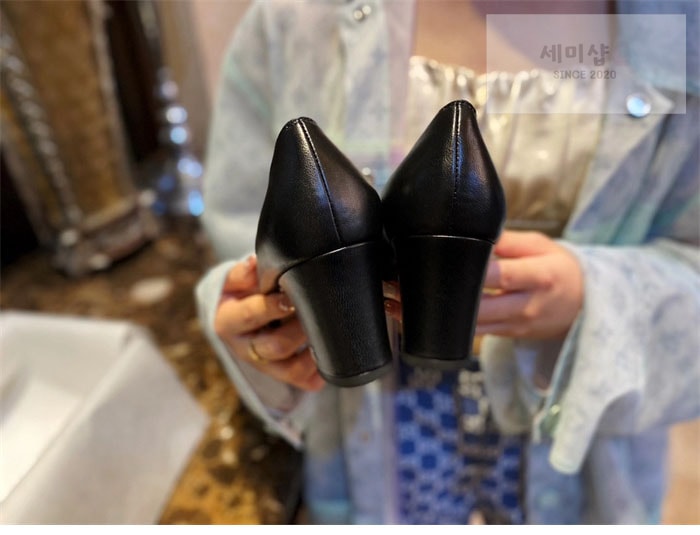 C H A N E L 샤넬 cc로고 통굽 펌프스 신발 2번 이미지
