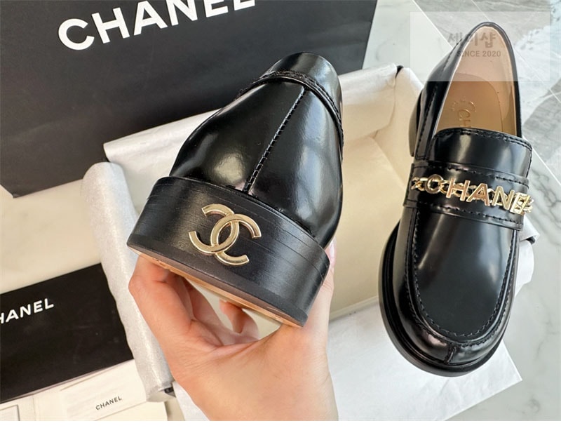 C H A N E L 샤넬 cc 로고 체인 모카신 로퍼 신발 17번 이미지
