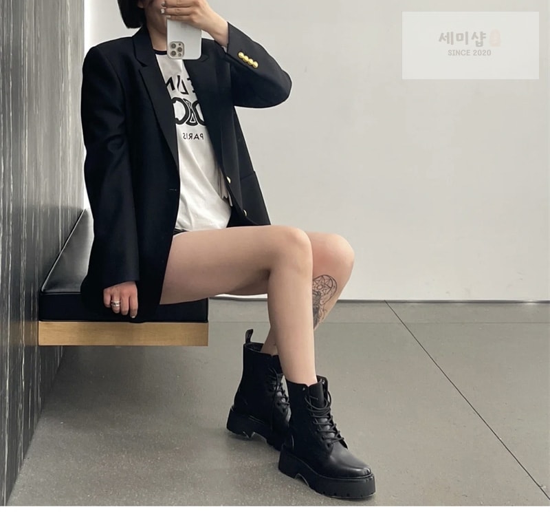 셀린느 셀린느 벌키 레이스업 부츠 샤이니 불스킨 블랙 신발 14번 이미지