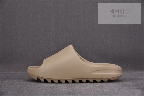 Adidas 아디다스 이지 슬라이드 “PURE” Yeezy Slide GZ5554 신발 2번 이미지