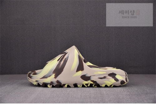 Adidas 아디다스 이지 슬라이드 “ZEBRA” Yeezy Slide MX FZ5899 신발 1번 이미지