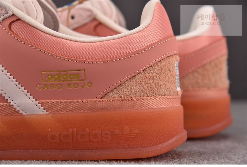 Adidas 아디다스 x 배드 버니 가젤 인도어 카보 로호 JS5052 신발 3번 이미지