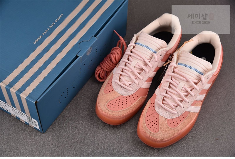 Adidas 아디다스 x 배드 버니 가젤 인도어 카보 로호 JS5052 신발 13번 이미지