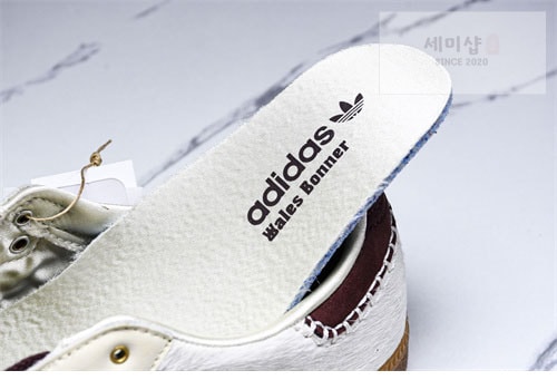 Adidas 아디다스x웨일즈보너 포니 토널 삼바 크림 화이트 미스테리 브라운 스니커즈 신발 9번 이미지