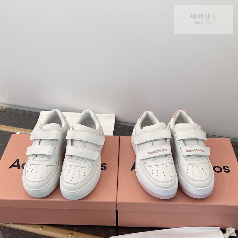 Acne Studios 아크네 24FW 벨크로 스트랩 통굽 스니커즈 신발 1번 이미지