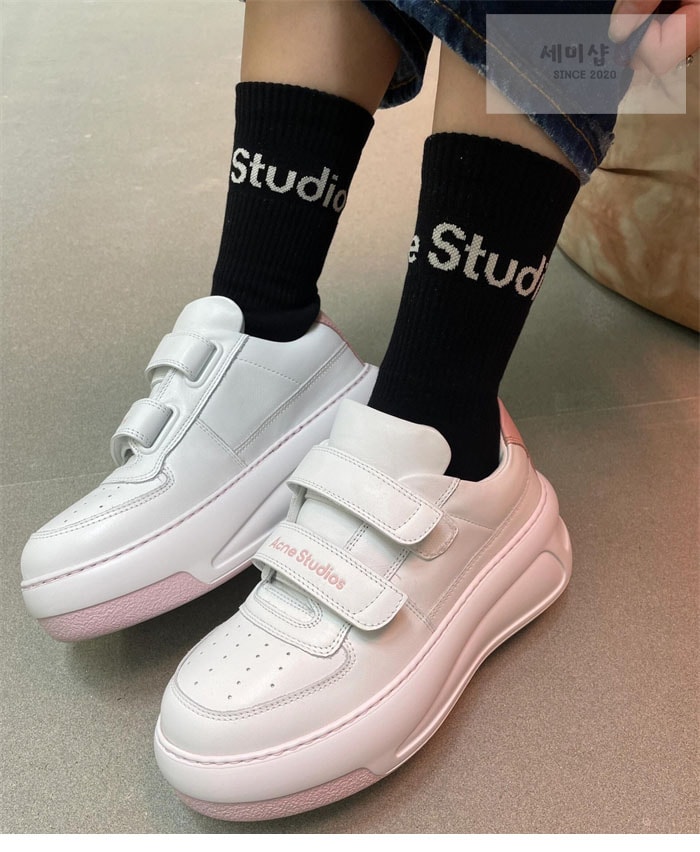Acne Studios 아크네 24FW 벨크로 스트랩 통굽 스니커즈 신발 29번 이미지