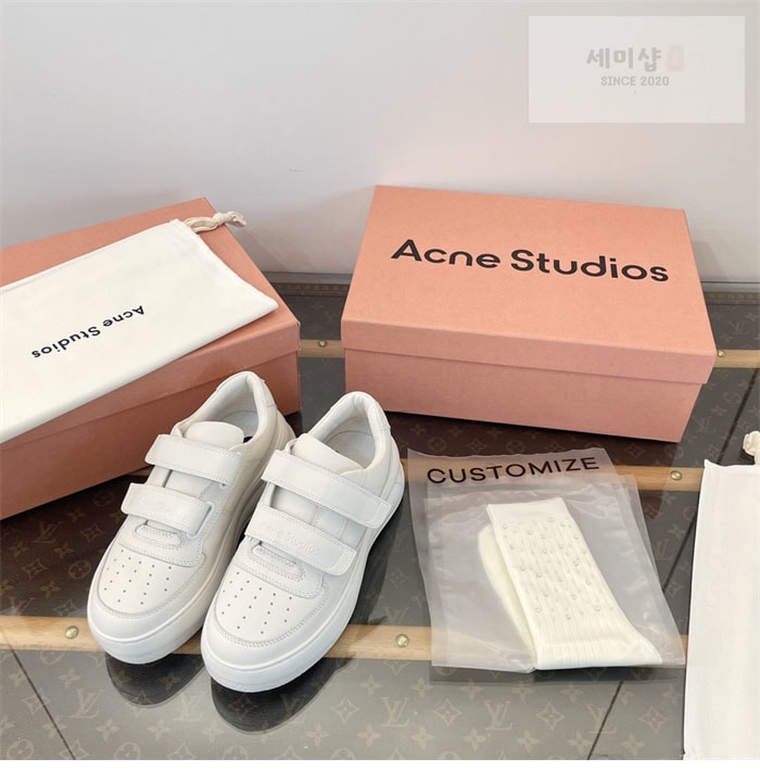 Acne Studios 아크네 24FW 벨크로 스트랩 통굽 스니커즈 신발 12번 이미지