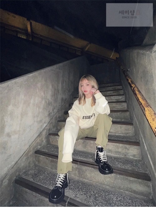 Alexander Mc Queen 알렉산더 맥퀸 트레드 레이스 업 부츠 신발 4번 이미지