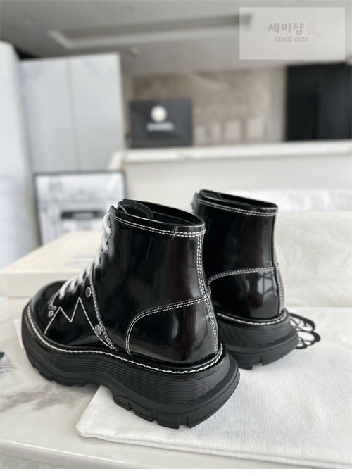Alexander Mc Queen 알렉산더 맥퀸 트레드 레이스 업 부츠 신발 12번 이미지