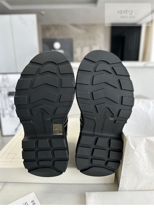 Alexander Mc Queen 알렉산더 맥퀸 트레드 레이스 업 부츠 신발 13번 이미지