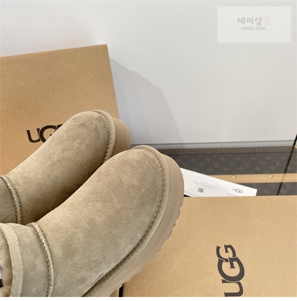 U G G 어그 클래식 울트라 미니 부츠 신발 7번 이미지