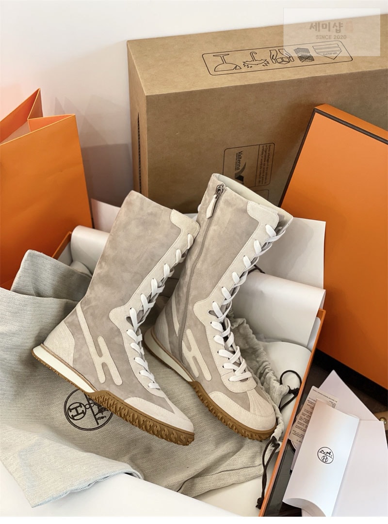 Hermes 에르메스 스웨이드 레이스업 스니커즈 화이트 신발 9번 이미지