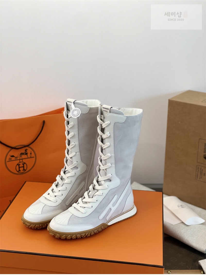 Hermes 에르메스 스웨이드 레이스업 스니커즈 화이트 신발 13번 이미지