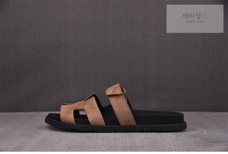 Hermes 에르메스 시프레 스웨이드 브라운/블랙 신발 2번 이미지