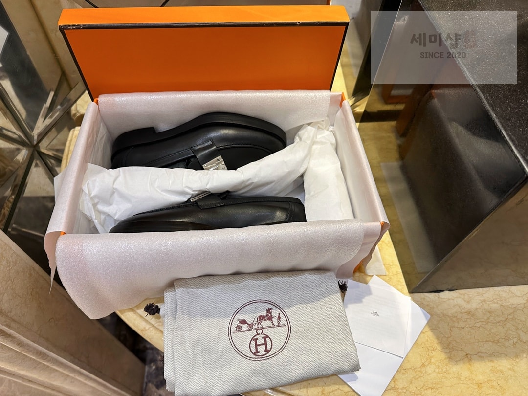 Hermes 에르메스 오버사이즈 KELLY 버클 핫 로퍼 “35SIZE – 40SIZE” 신발 14번 이미지