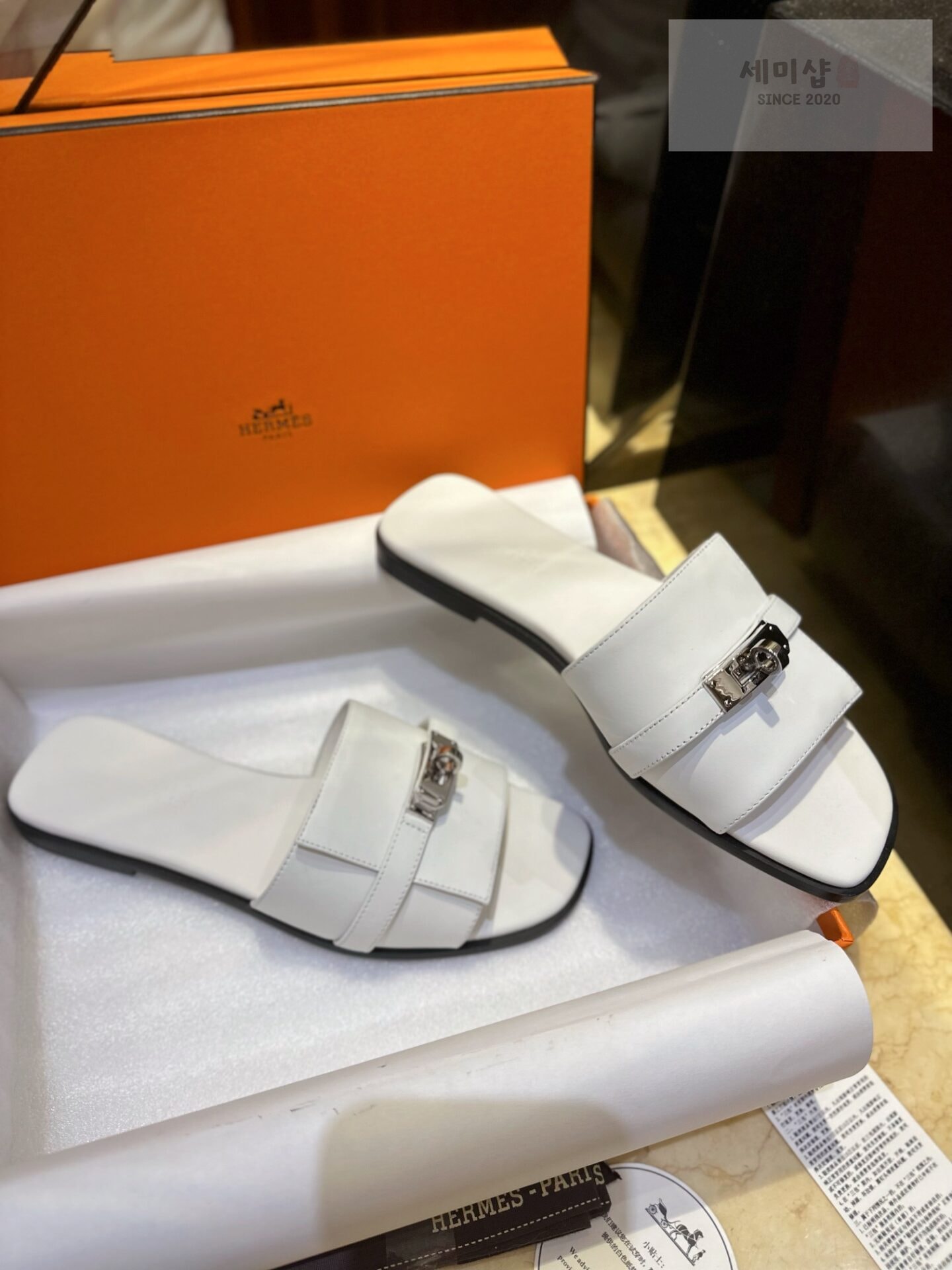 Hermes 에르메스 우먼 GIGI 켈리 뮬 샌들 “35SIZE – 41SIZE” 신발 8번 이미지