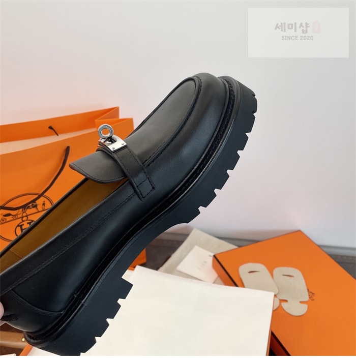 Hermes 에르메스 켈리 버클 로퍼 신발 3번 이미지