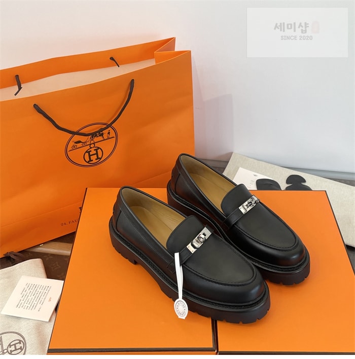 Hermes 에르메스 켈리 버클 로퍼 신발 7번 이미지