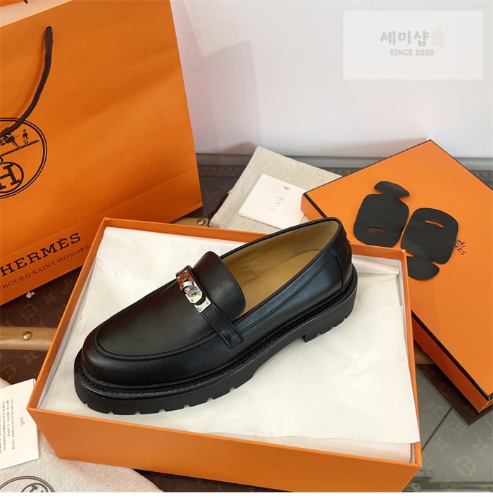 Hermes 에르메스 켈리 버클 로퍼 신발 14번 이미지