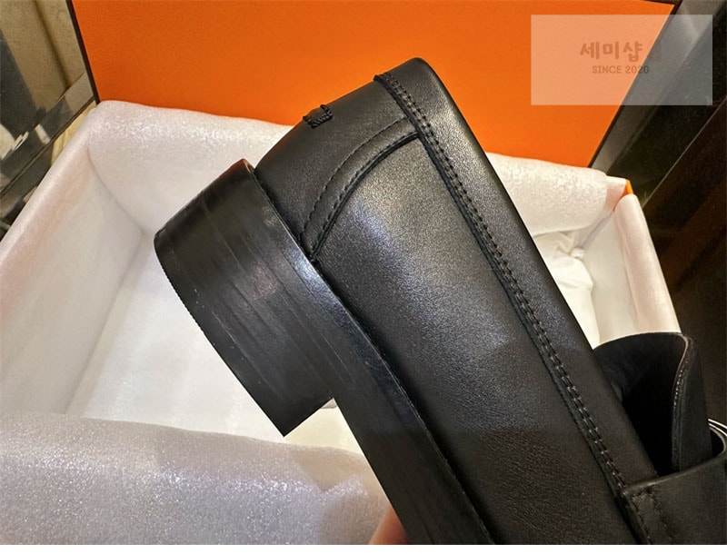 Hermes 에르메스 Hot 핫 로퍼 신발 16번 이미지