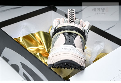Off White 오프화이트 비 라이트 스니커즈 신발 11번 이미지