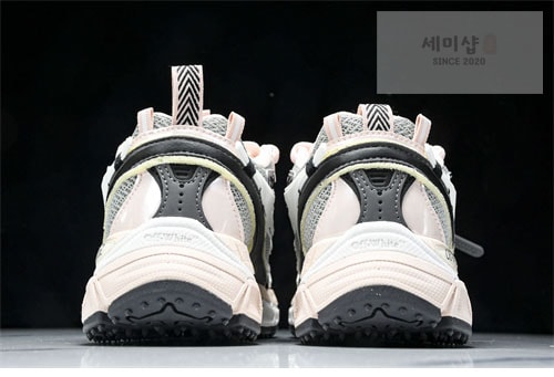 Off White 오프화이트 비 라이트 스니커즈 신발 18번 이미지