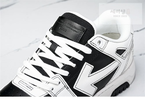 Off White 오프화이트 아웃 오브 오피스 레더 스니커즈 신발 30번 이미지
