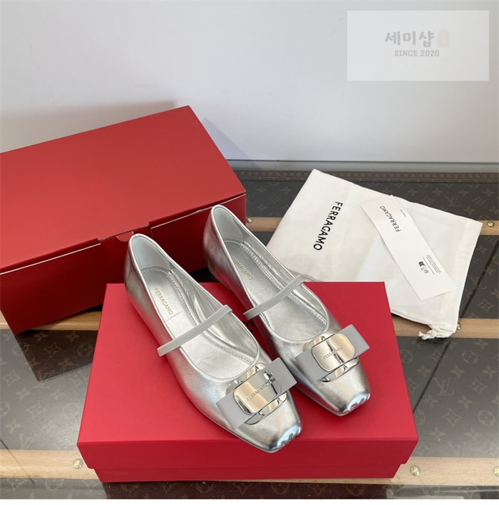 Ferragamo 페레가모 뉴 바라 플레이트 발레플랫 신발 4번 이미지