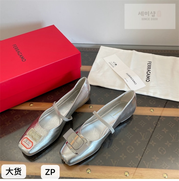 Ferragamo 페레가모 뉴 바라 플레이트 발레플랫 신발 29번 이미지