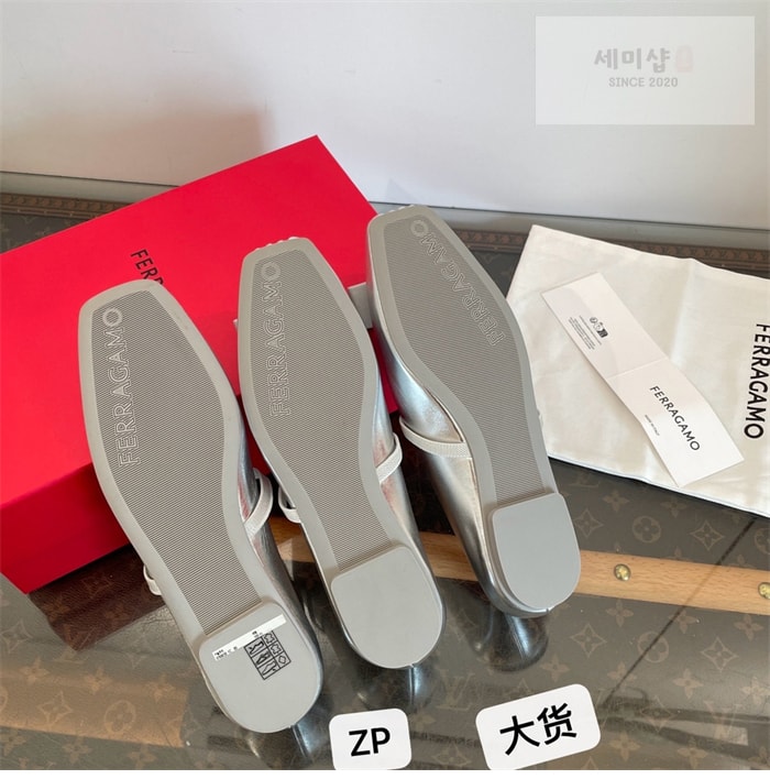 Ferragamo 페레가모 뉴 바라 플레이트 발레플랫 신발 30번 이미지