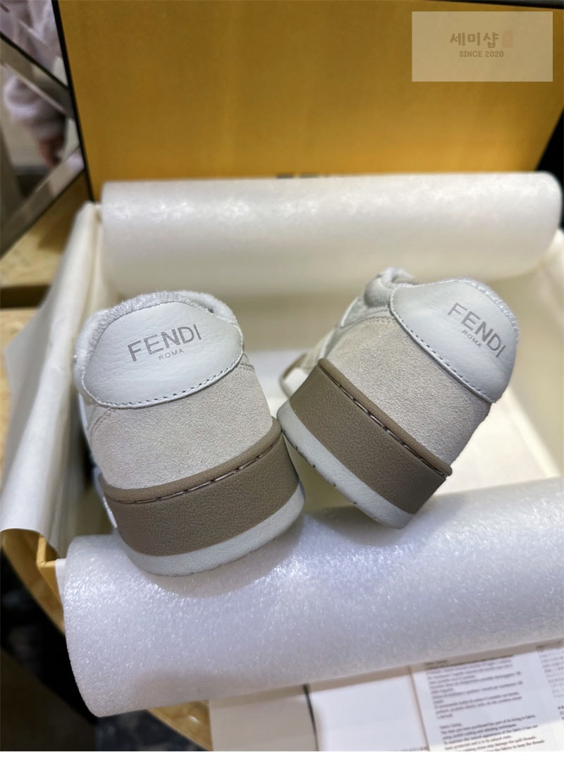 Fendi 펜디 매치 스니커즈 신발 15번 이미지