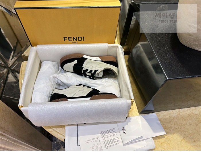 Fendi 펜디 매치 스니커즈 신발 7번 이미지