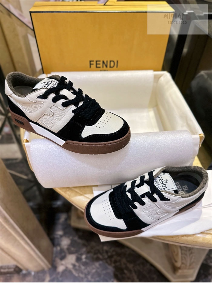 Fendi 펜디 매치 스니커즈 신발 9번 이미지