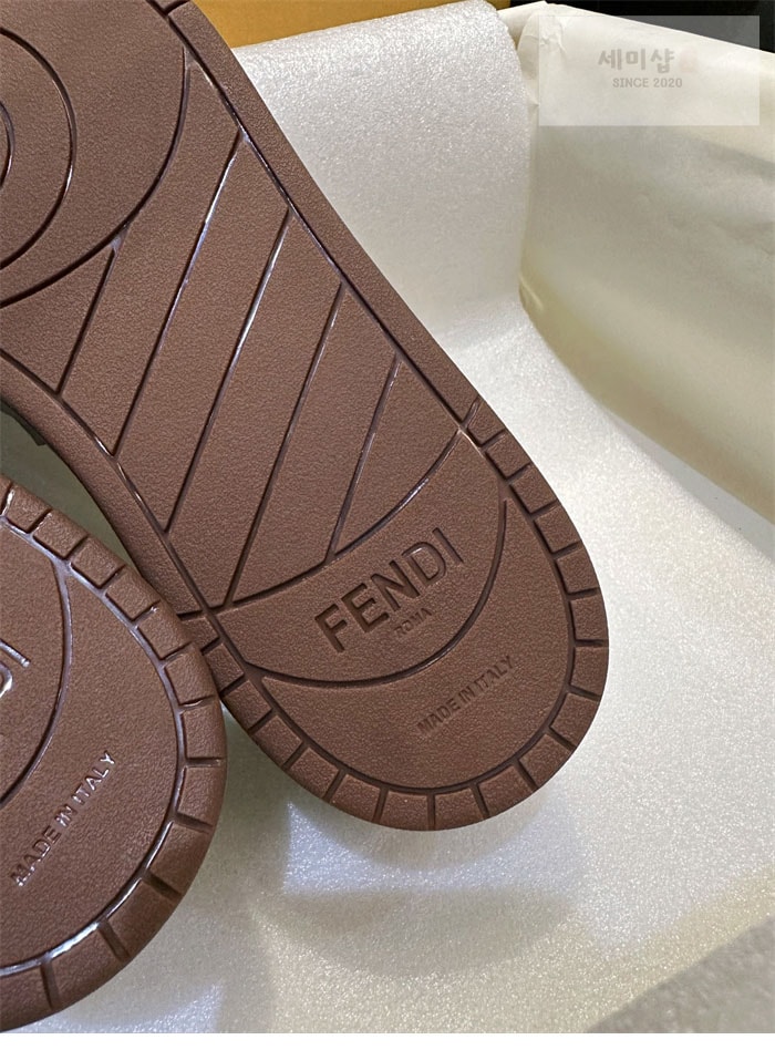 Fendi 펜디 매치 스니커즈 신발 21번 이미지