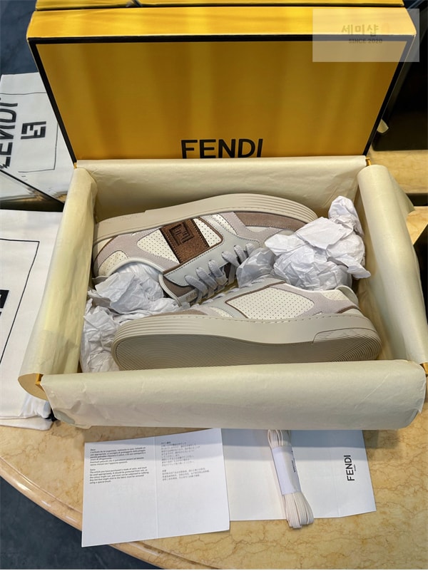 Fendi 펜디 스텝 레더 남성 스니커즈 신발 1번 이미지