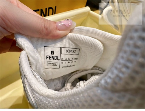 Fendi 펜디 퍼스트1 패널 로우탑 스니커즈 신발 19번 이미지