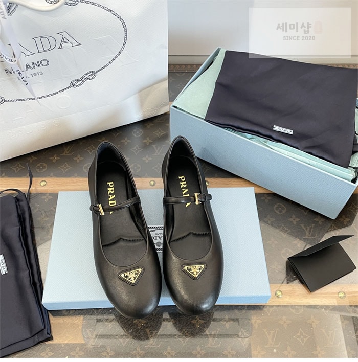 P R A D A 프라다 나파 가죽 발레리나 슈즈 브라운 신발 8번 이미지