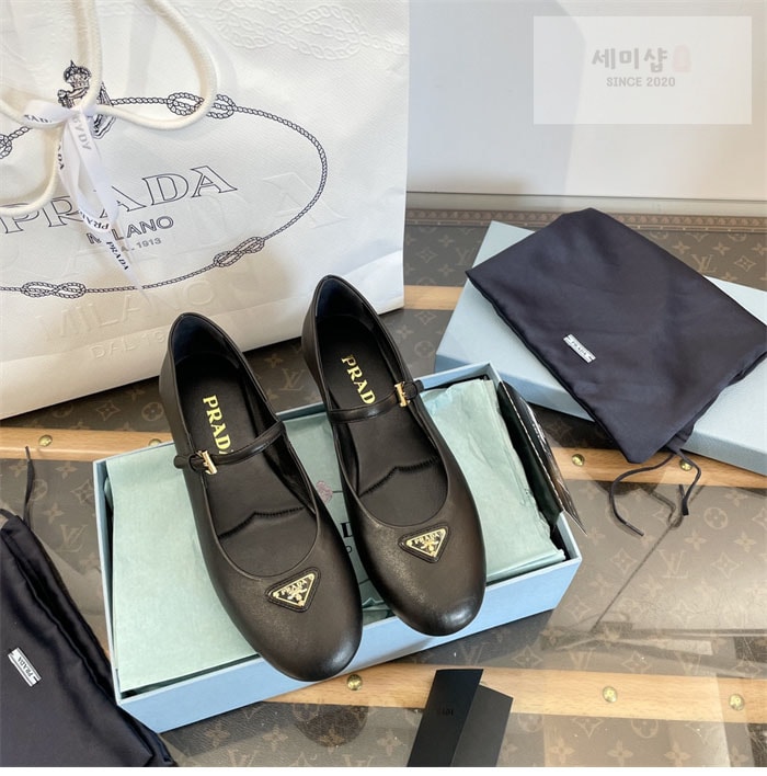 P R A D A 프라다 나파 가죽 발레리나 슈즈 브라운 신발 10번 이미지