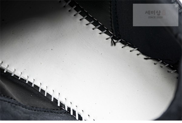 P R A D A 프라다 클라우드 버스트 썬더 스니커즈 블랙 신발 23번 이미지