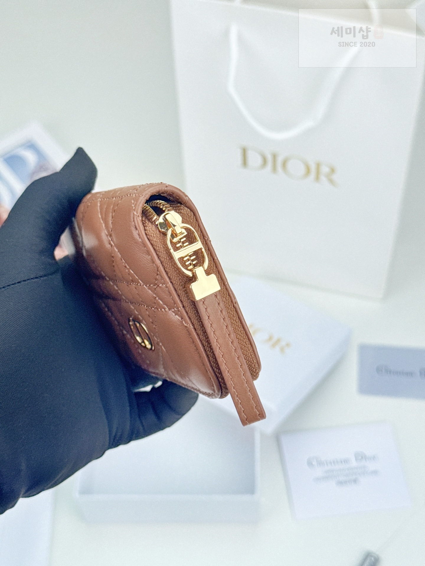 D I O R Dior Caro Zip Compact Wallet 1 지갑 6번 이미지
