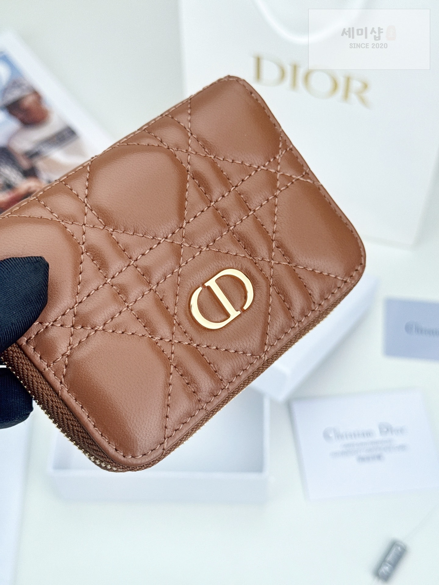 D I O R Dior Caro Zip Compact Wallet 1 지갑 8번 이미지