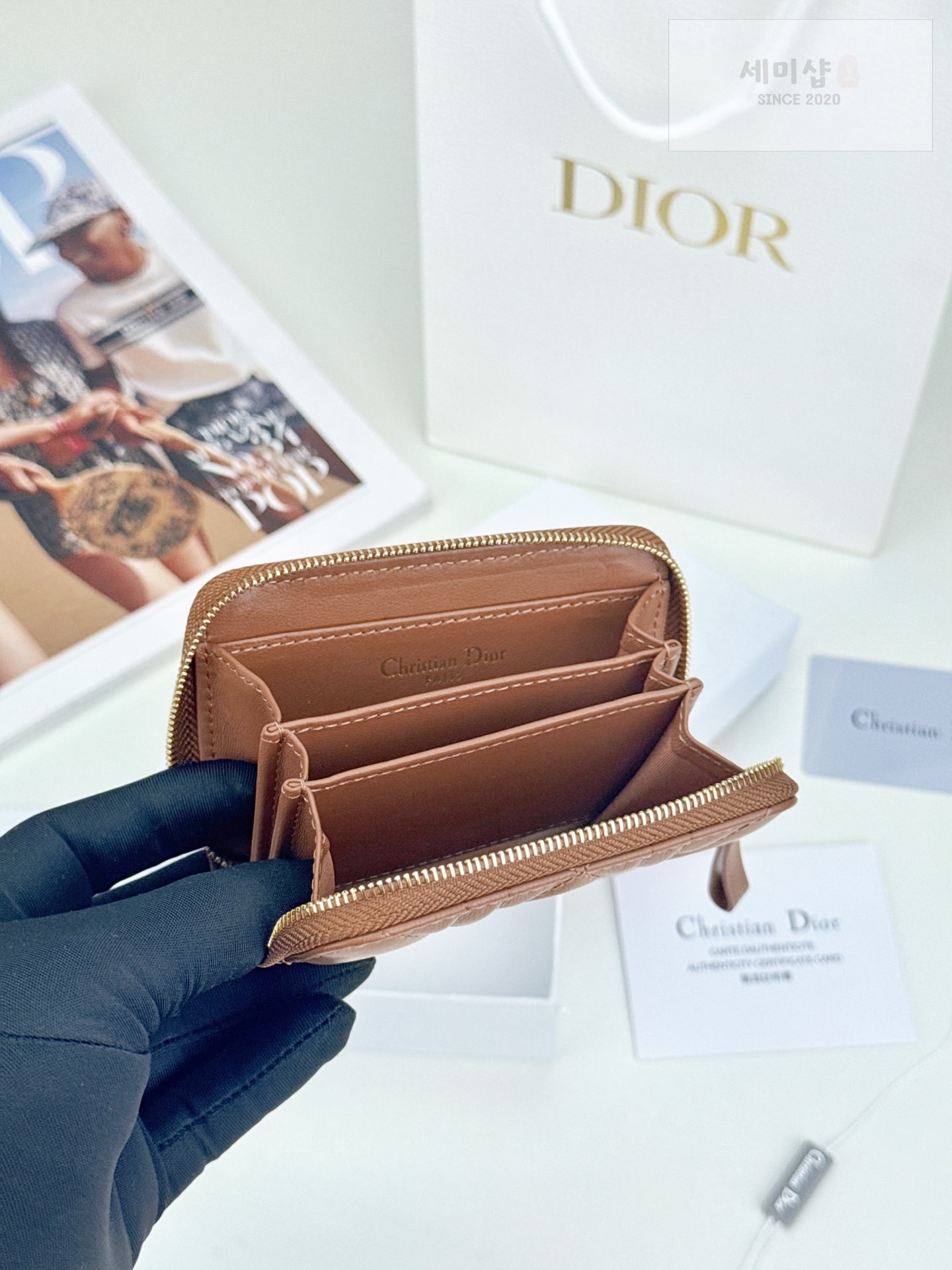 D I O R Dior Caro Zip Compact Wallet 1 지갑 9번 이미지