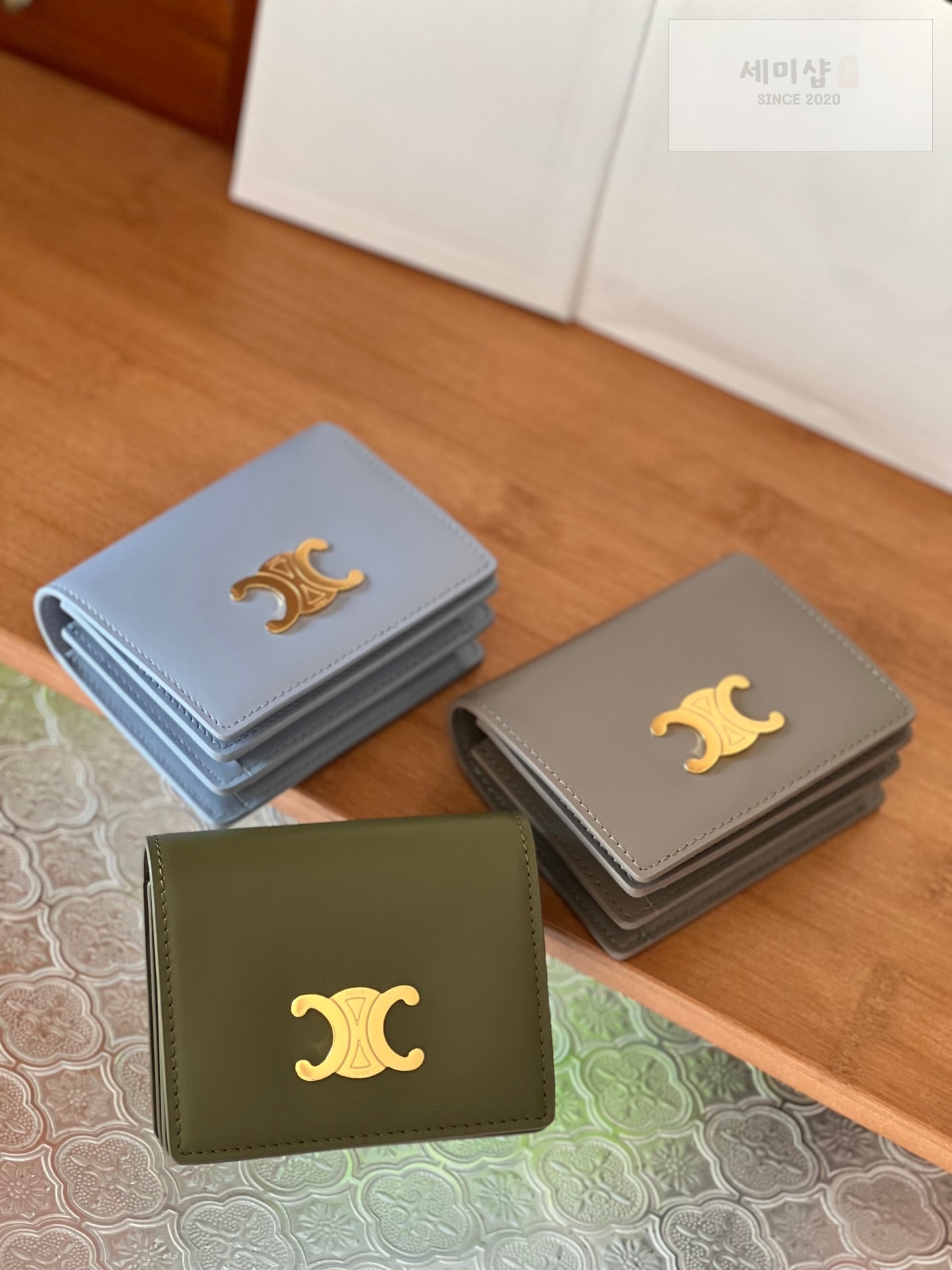 셀린느 셀린느 트리오페 컴팩트 월릿 올리브 ( 금장 ) 지갑 2번 이미지