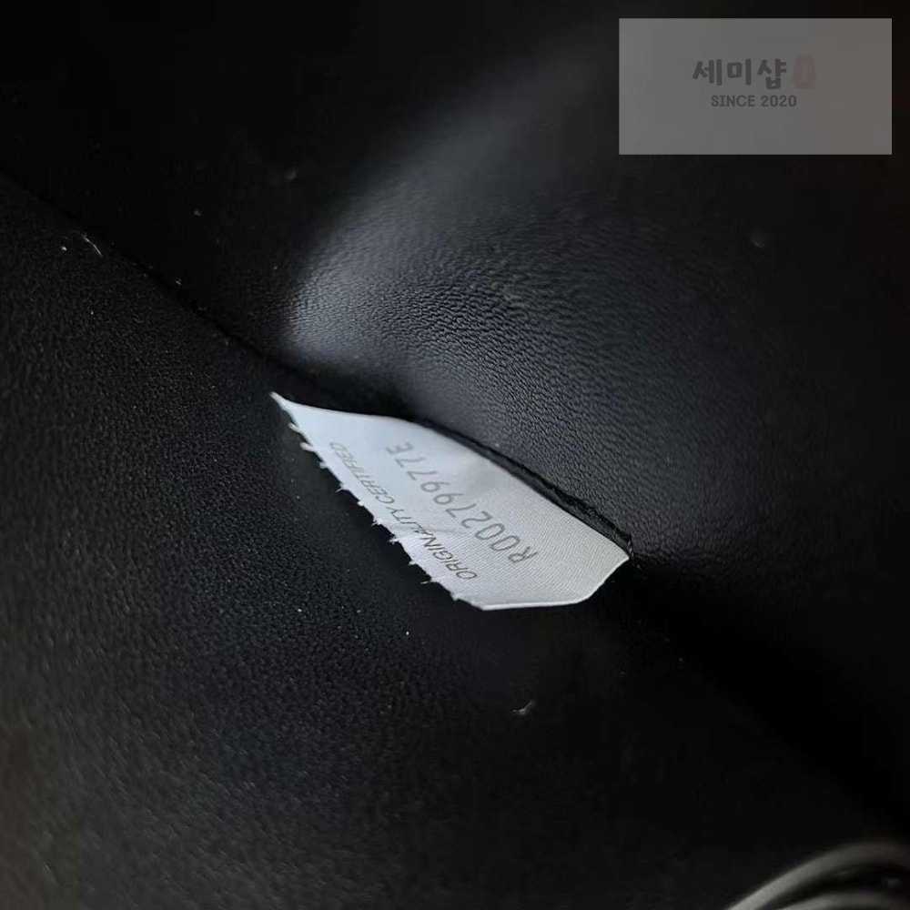 Bottega Veneta Bottega Veneta Andiamo Wallet 지갑 31번 이미지