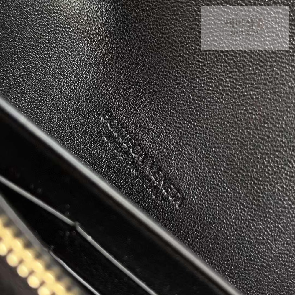 Bottega Veneta Bottega Veneta Andiamo Wallet 지갑 32번 이미지