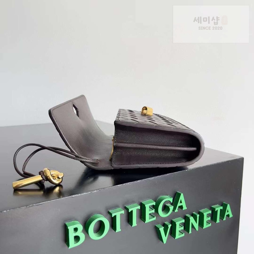 Bottega Veneta Bottega Veneta Andiamo Wallet 지갑 37번 이미지