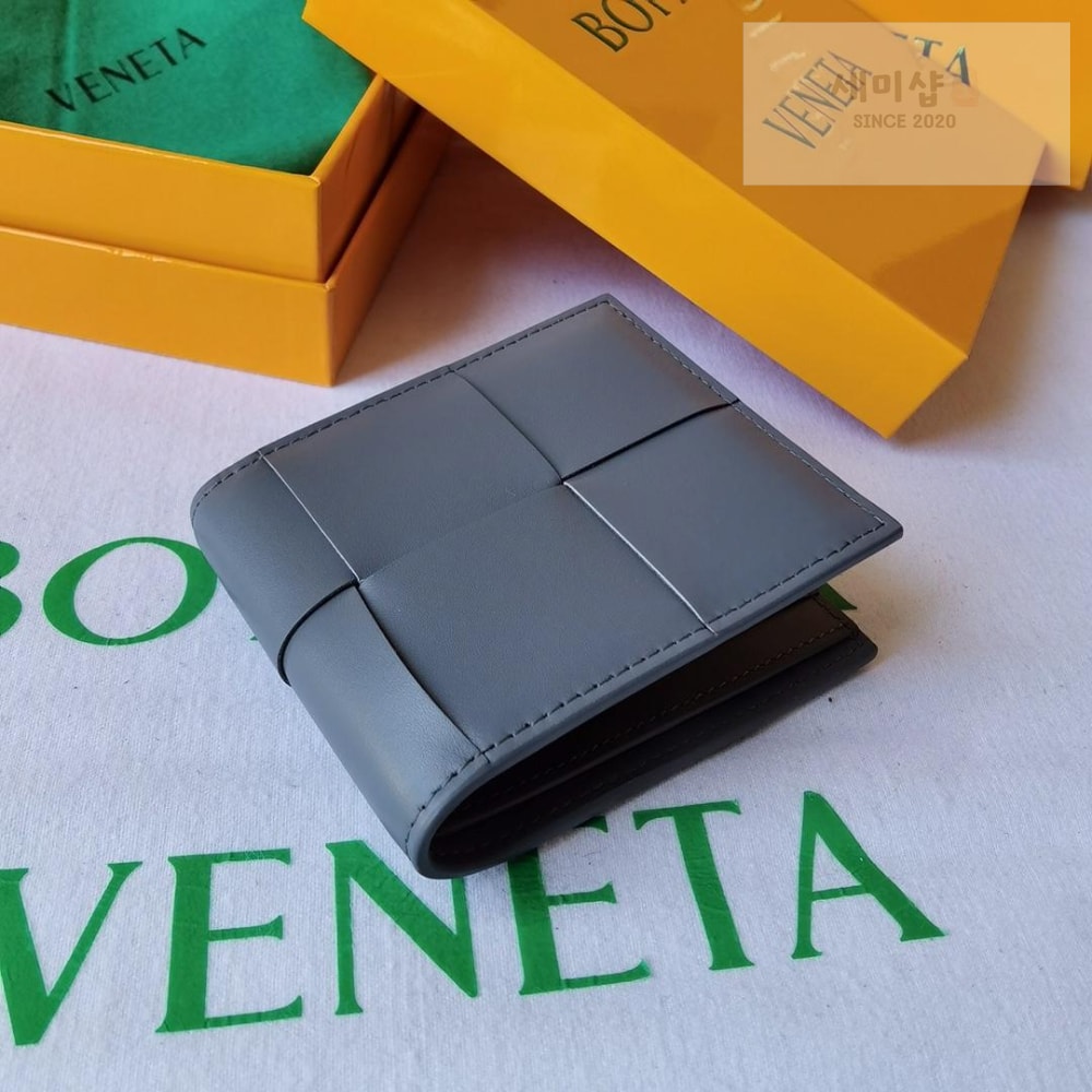 Bottega Veneta Bottega Veneta Casset Bi Fold Wallet 지갑 4번 이미지