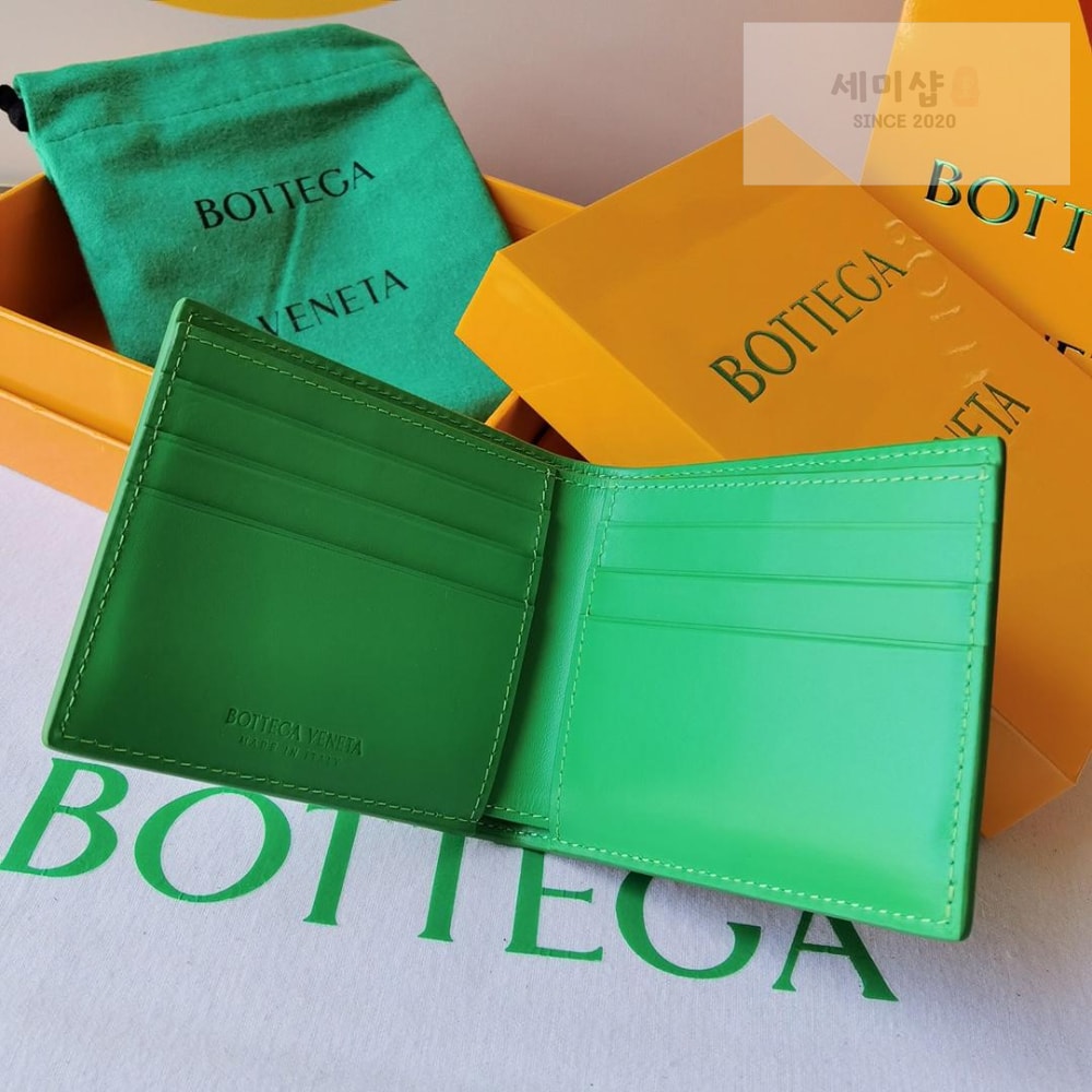 Bottega Veneta Bottega Veneta Casset Bi Fold Wallet 지갑 23번 이미지