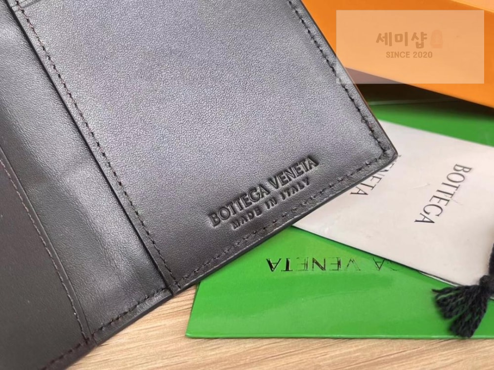 Bottega Veneta Bottega Veneta Cassete Flap Card Case 지갑 28번 이미지